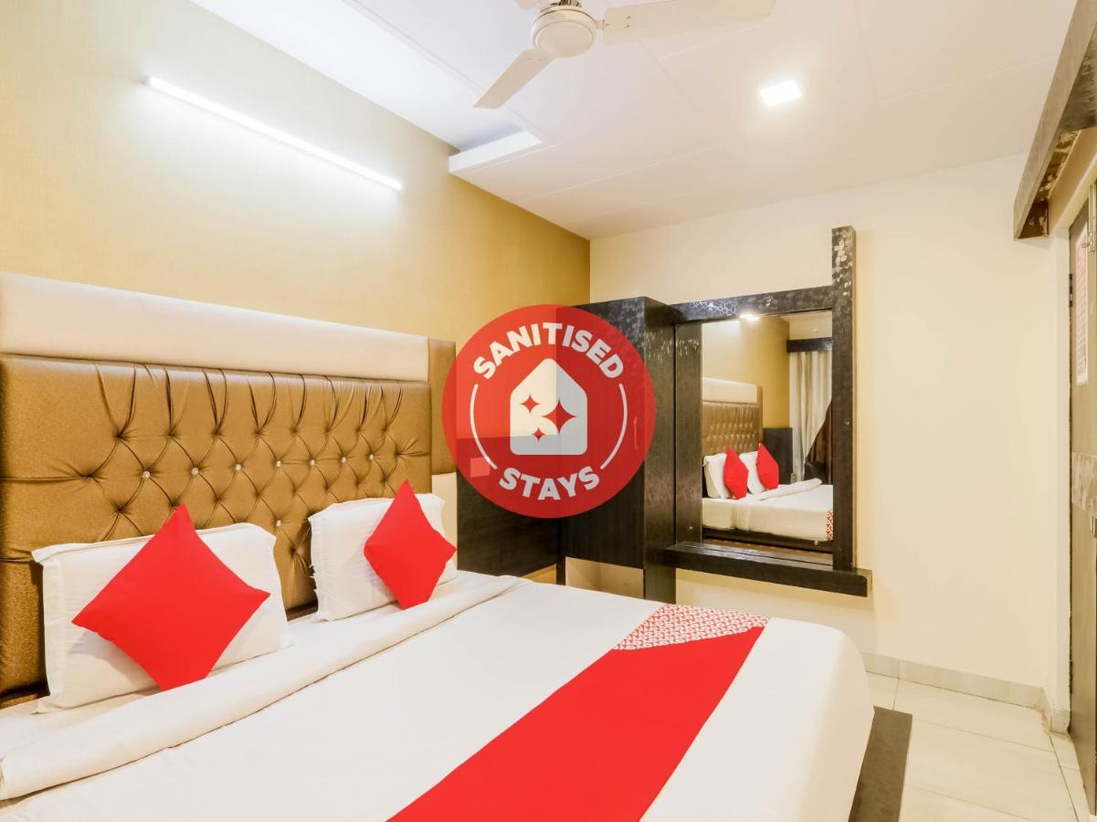 Oyo 79765 Hotel Samrat Lucknow Zewnętrze zdjęcie