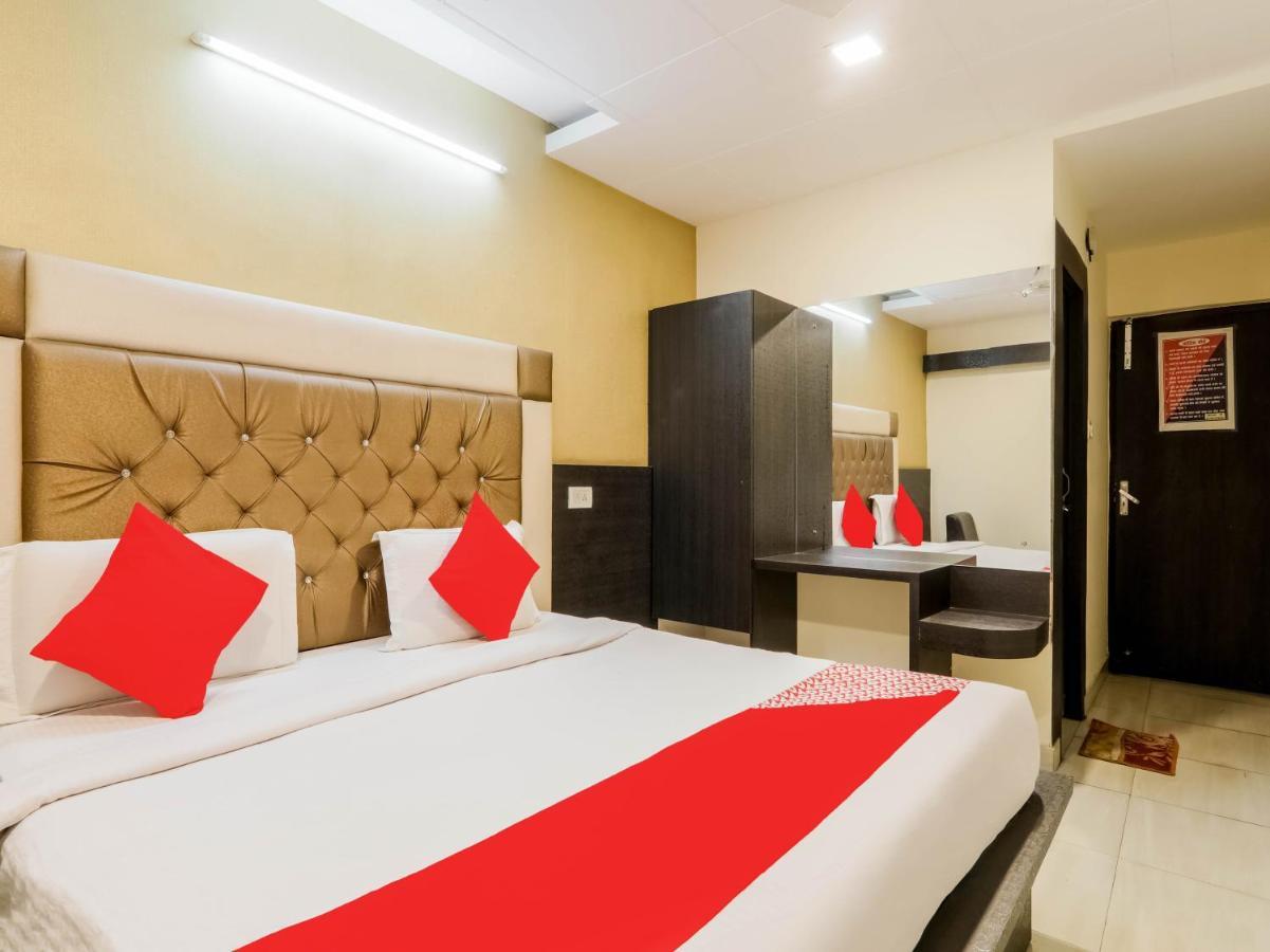 Oyo 79765 Hotel Samrat Lucknow Zewnętrze zdjęcie