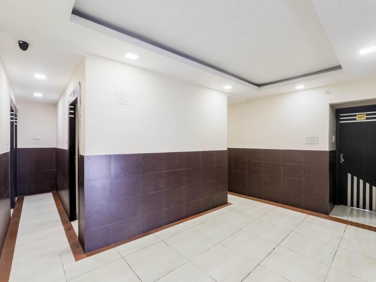 Oyo 79765 Hotel Samrat Lucknow Zewnętrze zdjęcie